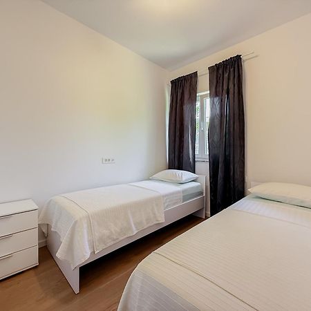 Apartments Piscina-Grey Podstrana Exterior foto